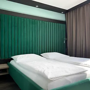 Design & Budget Schoenbrunn Otel